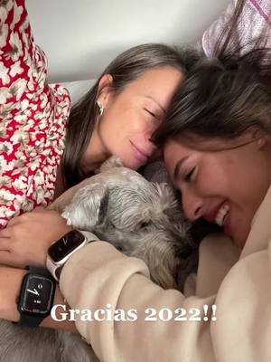 A post by @caroucalle on TikTok caption: Gracias 2022!! Lista para un 2023 increíble!!! #2022 #grateful #family #gracias #amor #vida #dog 