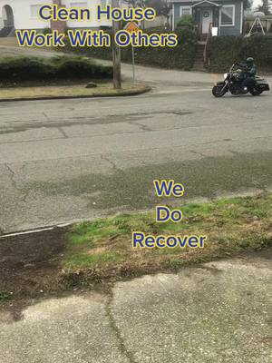 A post by @streetglide_danny on TikTok caption: #harleydavidson #fyp #helpingothers #WeDoRecover #sober 