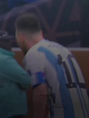 A post by @viced1tz on TikTok caption: Messi🥹🐐// consigue la jersey de tu equipo link en mi bio👕⚽️ #fyp #parati #viral #xyzbca #messi 