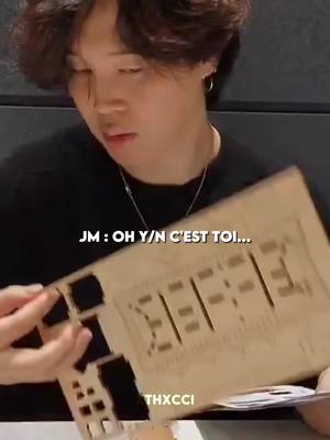 A post by @kthxcci on TikTok caption: #pov : tu entres dans la chambre de Jimin et tu le vois construire une sorte de maison pour l'anniversaire d'une personne importante pour lui alors que tu étais certaine que c'était pour toi, tu t'étais trompé depuis le début... #fypシ #fyp #kthxcci #foryoupage #pourtoi 