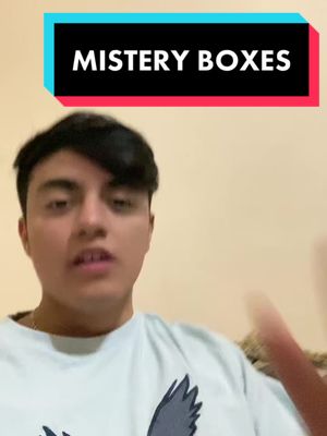 A post by @hatchidw on TikTok caption: a quien le fue mejor? si tienen marcas de mistery boxes mándenos y aquí las abrimos 😎 #misterybox #jerseys #football #futbol #footballtiktok #hatchi 