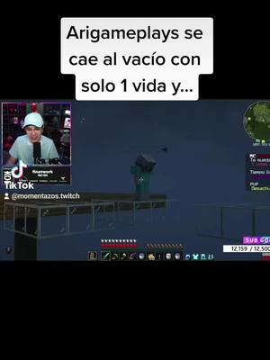 A post by @momentazos.twitch on TikTok caption: Ari se cae al vacío haciendo la prueba de los cristales de los squidgames teniendo una sola vida, y k pasó..???? #arigameplays #juansguarnizo #parati #foryou #foryoupage #streamer #streamerclip #twitch #momentazos #momentazostwitch #hazmeviral #hazmeviraltiktok #minecraftextremo #Minecraft 