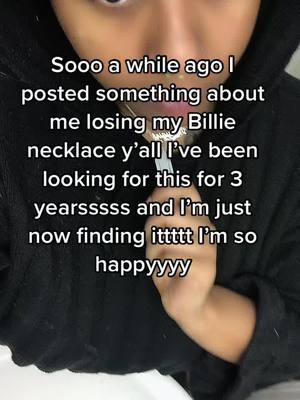 A post by @kissingari_ on TikTok caption: It’s a miracle fr #billieeilish #billieeilishfan #billiestan #fyp #foryou #billieeilishedits 