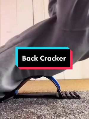 A post by @hiddenfinds on TikTok caption: All you need for your back #amazonfinds #goodfinds #amazonhacks #tiktokmademebuyit #tiktokmademedoit #backcracks #backcracking #backcrack 