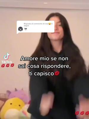 A post by @wednesday.my_life on TikTok caption: Risposta a @ciao😛•ti segue CHARLI CHE VA A TEMPO HAIAHAJJA #dissing #perte #noflop #fyp #foryou #perte #dissing #noflop #viral #voliamoneiperte 