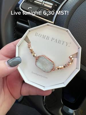 A post by @ravenaboutbombparty on TikTok caption: Sizes 7-10 in rings available and everything is GORGEOUS😍😍😍 link in bio to pre order or order when you see me! Come join me and let’s partyyyyy🥰🥰🥰#GetCrackin #blessed #lovemyjob #surprisereveal #fypdongggggggg #diamonds 