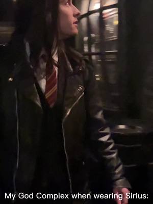 A post by @gavin_miless on TikTok caption: All eyes on me💔#CapCut #hp #harrypotter #gryffindor #siriusblack #padfoot #mauradersera 