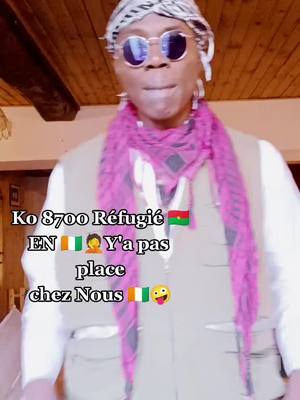 A post by @ya.par.mouehment.95 on TikTok caption: Viral 8700 réfugiés 🇧🇫 👂 en 🇨🇮🤔