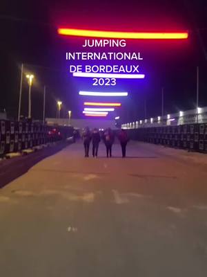 A post by @ella..jumping on TikTok caption: #devinelapersonne jumping de Bordeaux incroyable partie 1 #jumping #dordeaux #jumpinginternational #pourtoi