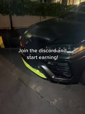 A post by @ecommerce_cord on TikTok caption: Join us… Or don‘t. It‘s up to you! #businesscord #internetmoney #wealth 