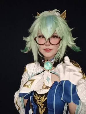 A post by @velvet.cosplay on TikTok caption: [Sucrose #6] GENSHIN IMPACT . POV : Albedo Say Hi ~  . #sucrose #sucrosecosplay #albedosucrose #genshinimpactcosplay #sucrosecosplaygenshinimpact #cosplay #cosplayer #pourtoi #foryou 