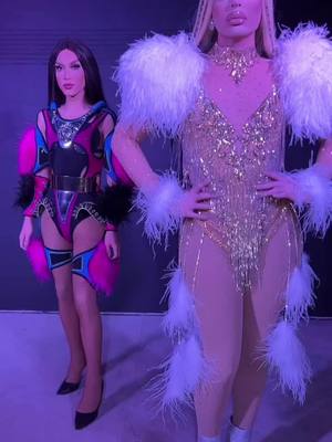 A post by @itsqueenicesis on TikTok caption: I’m not a regular mom, I’m a cool mom! @Kimmy Couture 💕 @Canada’s Drag Race @RuPaul’s Drag Race @cravecanada  