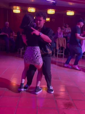 A post by @vicente_andreamx on TikTok caption: Una bachata en nuestra Guadalajara ❤️.    #bachata #baile #coupledancer #fypシ 