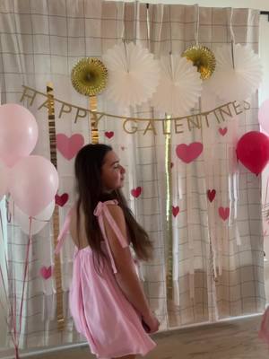 A post by @lauren..alyssa on TikTok caption: Galentines 💗💐💋#valentines #galentines #preppy #pink #fyp #DanceWithTurboTax 