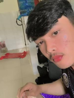 A post by @borsar4 on TikTok caption: ស្រួល😹