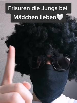 A post by @versteckter_benedikt on TikTok caption: Hab ich Recht? 😏💕🔥 #foryou #viral #versteckt #sike #fürdich #afro #hair 