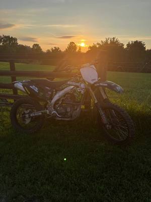 A post by @lyle.willis_450r on TikTok caption: Rate the switch up#crf450rs #kx450 @wyatt_lyon_661 @carter_mckenzie12 @braxton_carter72 