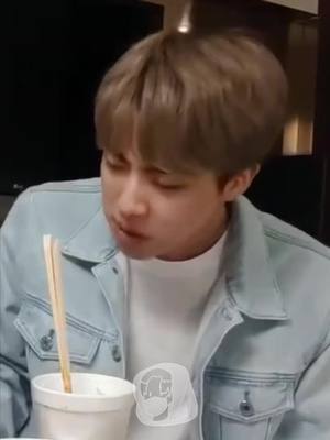 A post by @aruk29 on TikTok caption: Thats so cute #bts #army #jin #jimin #funny #cute #fyp #fy #foryou #kpop 