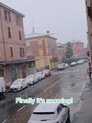 A post by @giovannaromeo57 on TikTok caption: 🌨️ #snow #winter #snowday #march #2023 #snowyroad #snowyweather #italy #bologna #neve #cold #happy