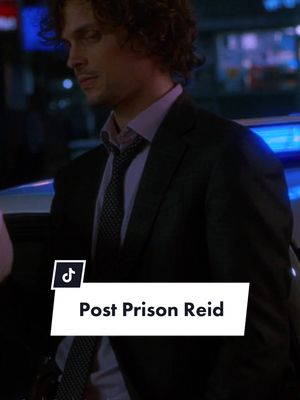 A post by @gubesbewbs on TikTok caption: Post Prison Reid >> The curly hair, the stubble, the no f’s given, boy wonder becomes a wonderful man. 🥵 #reidedits #criminalmindsedits #drspencerreidedit #spencerreidedits #spencerreidedit #matthewgraygubler #criminalminds #mgg 