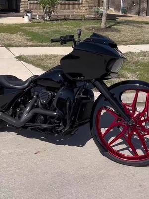 A post by @dfw_6.7 on TikTok caption: Bitch I’m From Texas! #harleydavidson #bigwheelbagger #texas #harley #harleydavidsonlifestyle #balckbetty #roadglide 