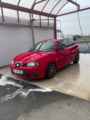 A post by @steellboyzzking on TikTok caption: Je vous présente mon bébé ibiza 1.9L tdi stage 3 avec 250 cv 😌❤️ #pourtoi #fyp #seat #mazoutgang #tdipower 