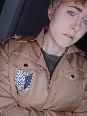 A post by @clem_solo on TikTok caption: #reiner #reinerbraun #aot #snk #shingekinokyojin #attackontitan