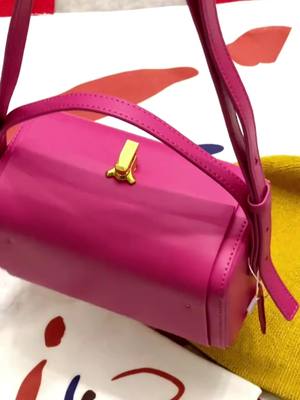 A post by @luxurybagstore1 on TikTok caption: I like pink one  #bag #fyp #usa #usa_tiktok