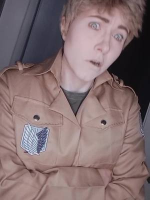 A post by @clem_solo on TikTok caption: On se refait ça quand les Keupin !? #reinerbraun #reiner #aot #snk #parodie #retake