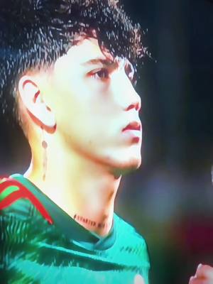 A post by @xime_holland.24 on TikTok caption: Ignoren la calidad de mis clips, ¿Sabian que Kevin jugó aun lesionado? || #kevinalvarez #ximeholland24 #kevin #alvarez #seleccionmexicana #03 #crzgf #fypシ #parati 