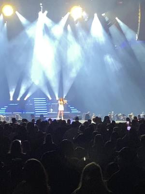 A post by @aimee_marieeee on TikTok caption: @carlypearce singing “What He Didnt Do” #foryou #foryoupage #fypシ #fypage #fypsounds #fypシ゚viral #country #carlypearce #whathedidntdo #countryconcert