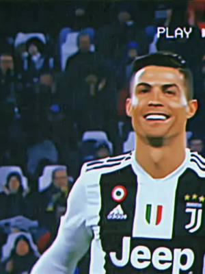 A post by @absolute_saslyyxi on TikTok caption: IDOLO❤🔥#cristiano #ronaldo #ronny #❤ #🏆 #championsleague #saslyyftbll #juventus #🤍🖤 