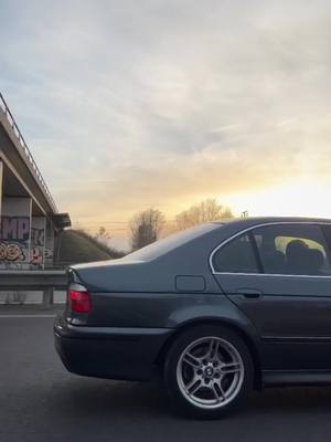 A post by @bimmer_1993 on TikTok caption: 535i e39 🖤 #bmw #v8 #carsoftiktok #e39 #fyp 