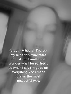 A post by @yannaaxo on TikTok caption: #CapCutVelocity