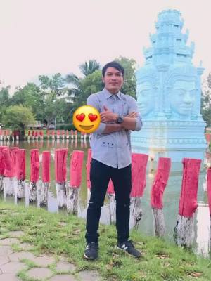 A post by @miensamen on TikTok caption: ចង់មានពេលវេលា🎧