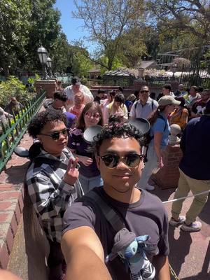 A post by @khaliluzivert on TikTok caption: Day in Disneyland ✨ #minivlog #disneyland #family #vacation #disney #rides #fyp #starwars 