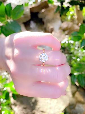 A post by @berylbeauty001 on TikTok caption: Really love it 🥰🥰😍#jewelry #jewelrybusiness #handmade #moissaniteengagementring #ring