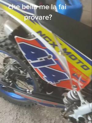 A post by @samuelbarex06 on TikTok caption: #capcut #andiamoneiperte #motocros 