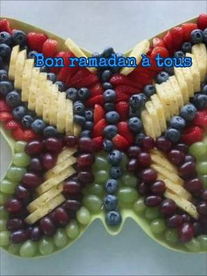 A post by @mirasahadou on TikTok caption: #jeune ramadan #fruit #exotiques #