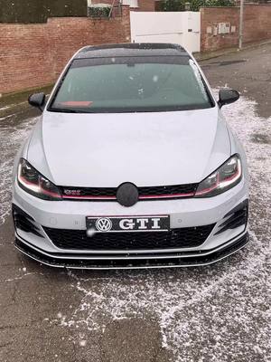 A post by @oryx_7.5gti on TikTok caption: 🤍 #golf #golftiktok #parati #trend #fyp #trending #escape #mk7 #viralvideo #fypシ #destacame #humor #paratii #viral 