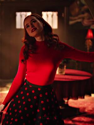 A post by @bomxte on TikTok caption: i don’t like this edit #fyp #viral #aftereffects #cherylblossom #riverdale 