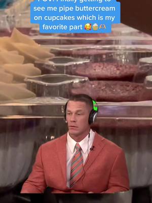 A post by @arielitasbakery on TikTok caption: Jamming to my favorite tunes while working is truly the most underrated but best part of my work 🥹🫶🏼🧁 What mysic do y’all like to listen to while working?? #fyp #baking #foryou #arielitasbakery 