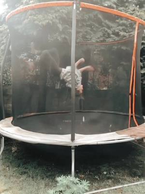 A post by @.madsvl0gs on TikTok caption: Hii! #CapCut #gymnast #backtuck #fyp #foryou #tiktok #fyp #viral