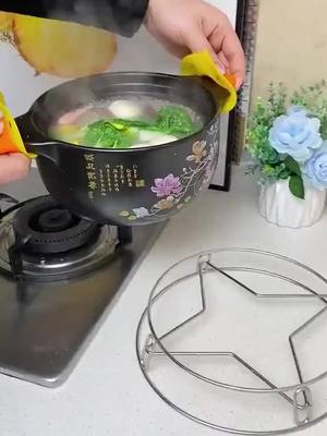 A post by @resetbeauty on TikTok caption: You can start with the pot at home, which can be placed in both large and small pots, with heat insu #Home