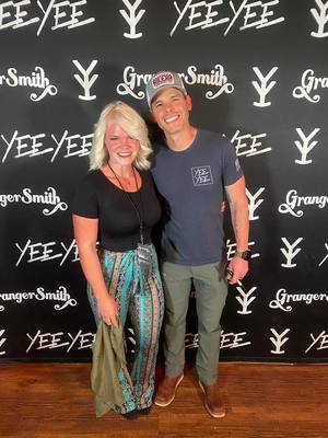 A post by @blondemama.il on TikTok caption: Such an awesome experience seeing @grangersmith! Y’all better catch one of his shows on his farewell tour! #countrymusic #grangersmith #foryou 