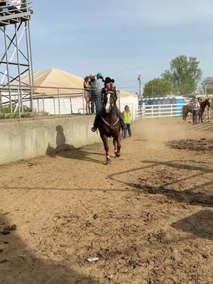 A post by @bayleigh_choate11 on TikTok caption: Welcome to rodeo where people are dumb enough to stand in the middle of the alley during the barrel race!! Good thing dash is a good boy and didn’t plow her over! #keepup #bayleighchoate #barrelracing #barrels #barrelhorse #trending #fyp #foryou #dashtafame #barrelbarbie #barrelracer #rodeo 