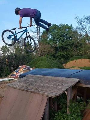 A post by @bene.mtb on TikTok caption: First New trick this year #mtb #mountainbike #mountainbiking #biking #bike #fahrradfahren #sommervibes #backflip #goodvibes #tricks #goodmoments #jump #mtbcrash #crash #benemtb #2023 #vibes #foryou #fyp @david 