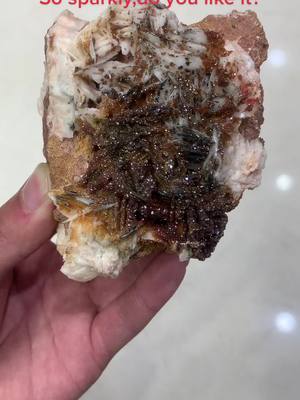 A post by @skycrystal_wholesale on TikTok caption: #minerals #specimen #crystaltok #crystalshop #crystallover #crystalwholesaler #crystalenergy #crystalhealing #crystals #skycrystal_wholesale