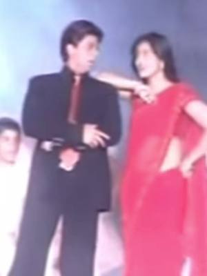 A post by @bolly.enjoy on TikTok caption: Srk & Kajol in 90s ❤️ • #dilwale #bolly #bollyenjoy #srk #kajol #gerua #srkkajol #k3g #bollydance #srkfan #kajoldevgan #kkhh #90s #kuchkuchhotahai #netflix #oldisgold 