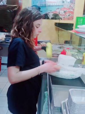 A post by @qurbanali4777 on TikTok caption: #ciboitaliano #kebab #shawarma #italy 